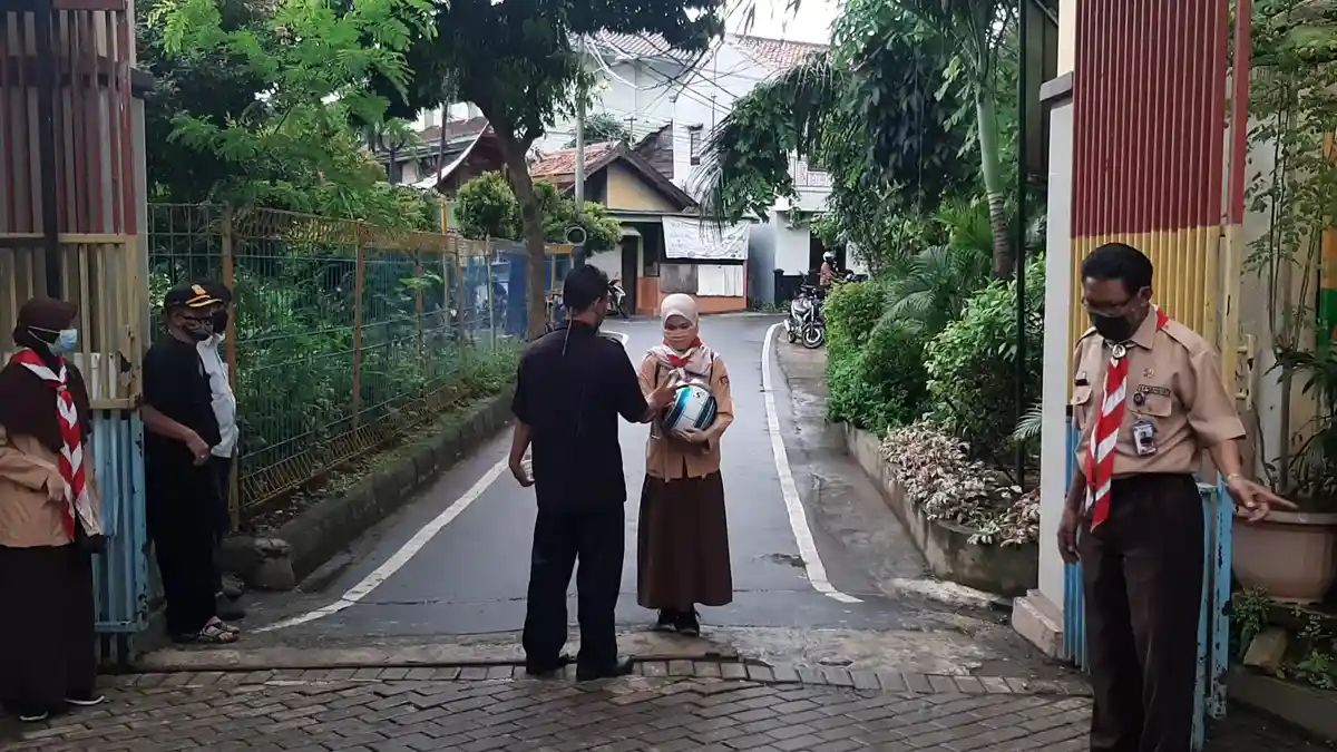 Pembelajaran Tatap Muka Hari Pertama, Dua Siswa SMKN 2 Jakarta Sempat Nyasar
