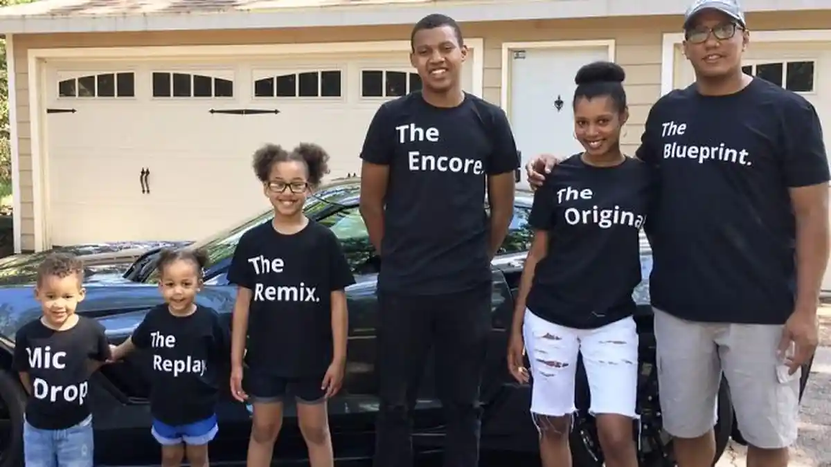Unik! 5 T-Shirt Ini Bisa Menginspirasi Kamu dengan Keluarga atau Orang Tercinta!