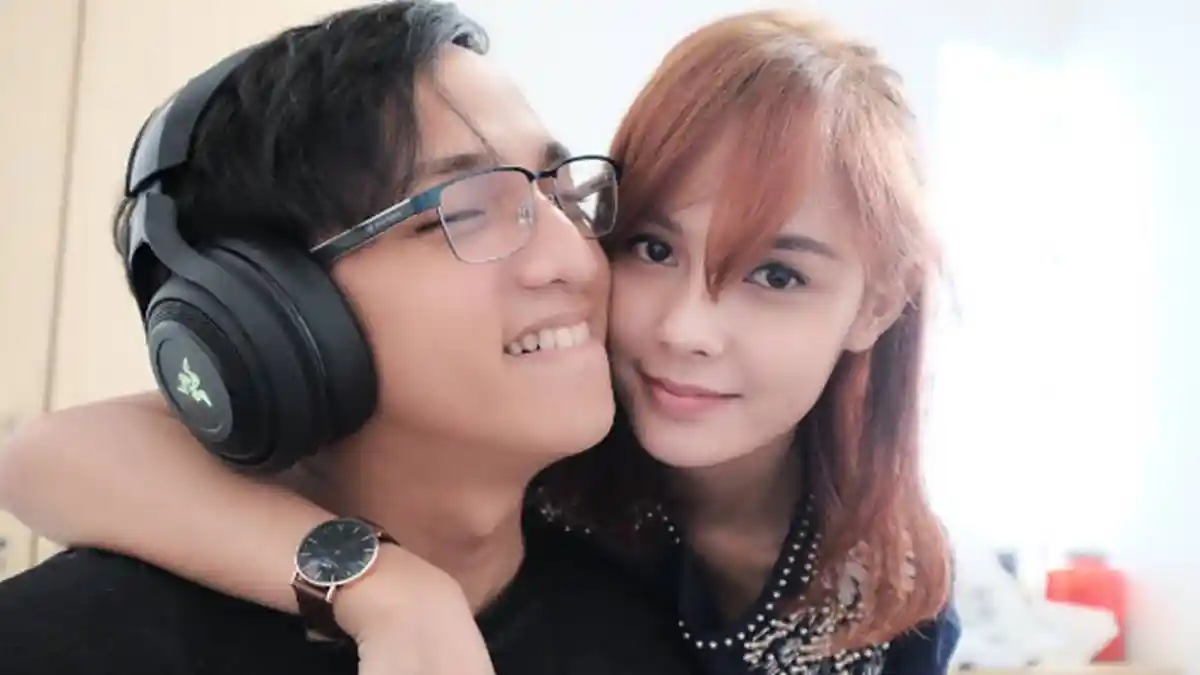 Ge Pamungkas Unggah Foto Mesra Bareng Pacar, Kapan Dihalalin?