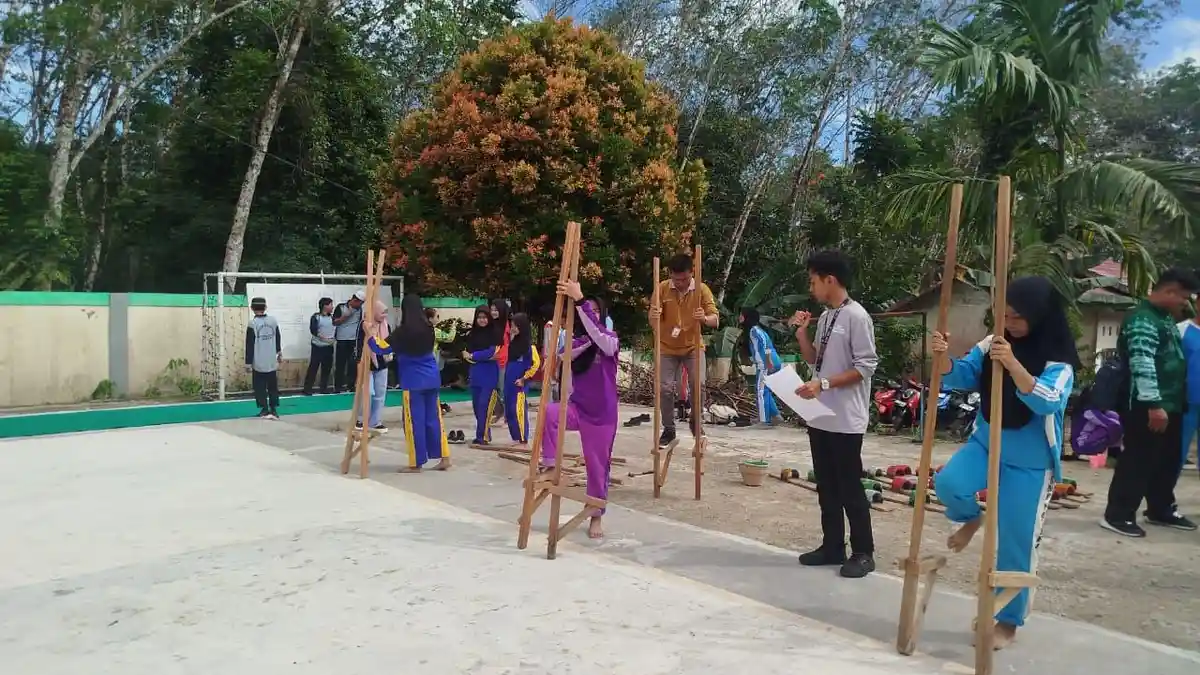Fun Game V SMAN 2 Juai Balangan Munculkan Lomba Permainan Tradisional ...