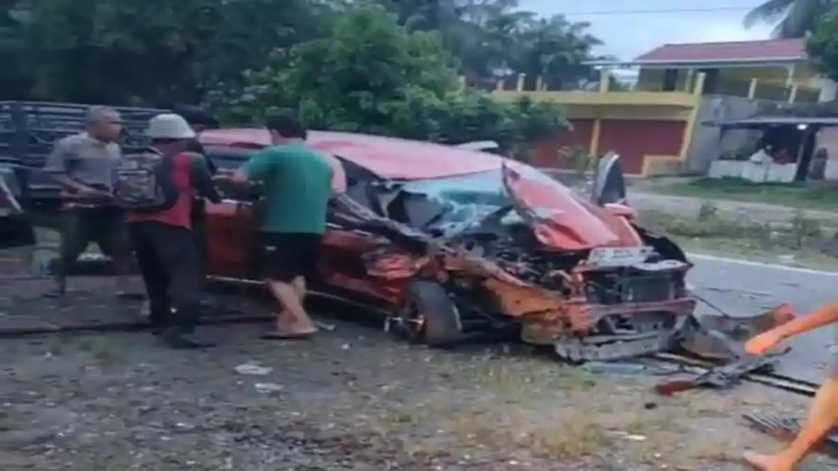 Kecelakaan Maut di Muratara, Toyota Calya Ringsek Tabrakan VS Truk, 1 Tewas, Sopir Sempat Terjepit