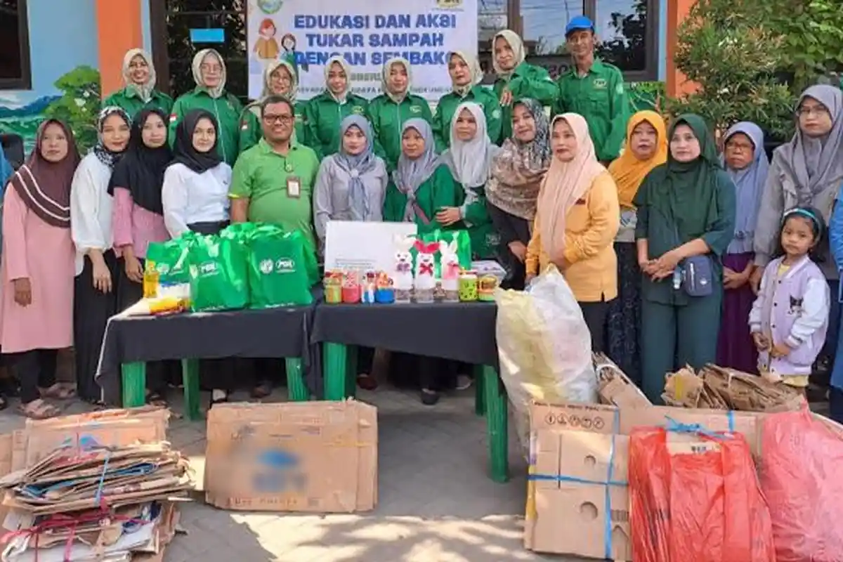 Lingkungan Perkotaan Bersih, Kader Masberling Gresik Edukasi Pengelolaan Sampah Anorganik