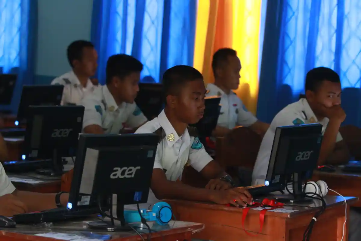 Waduh! Gara-gara PLN, Siswa Terpaksa Restart Komputer Saat Ujian Nasional