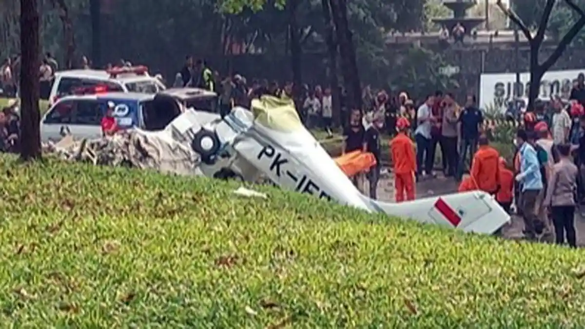 3 Korban Tewas Jatuhnya Pesawat Latih di Serpong: Pulung Darmawan, Mayor Suwanda, dan Farid Ahmad