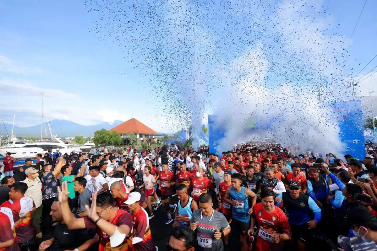 Banyuwangi Night Run 2023, Lari Sambil Wisata Menyusuri Landmark Kota dan Budaya Banyuwangi
