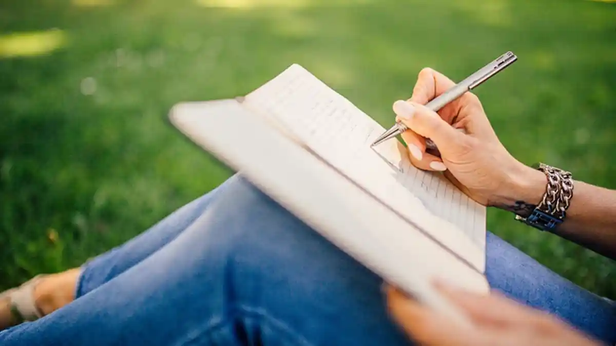 Ingin Menjadi Penulis Buku Nonfiksi? Lakukan 10 Langkah Ini Sebagai Pemula