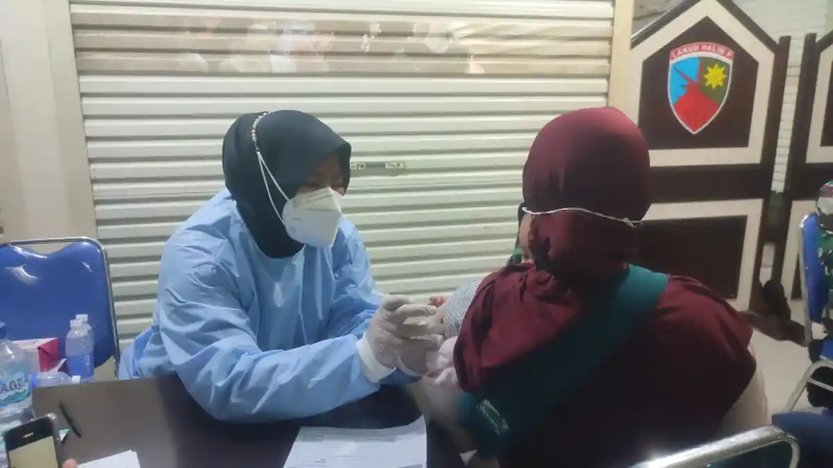 Animo Masyarakat Ikuti Vaksin Covid-19 di Mal Pondok Gede Sangat Tinggi, Ada yang Datang dari Subuh
