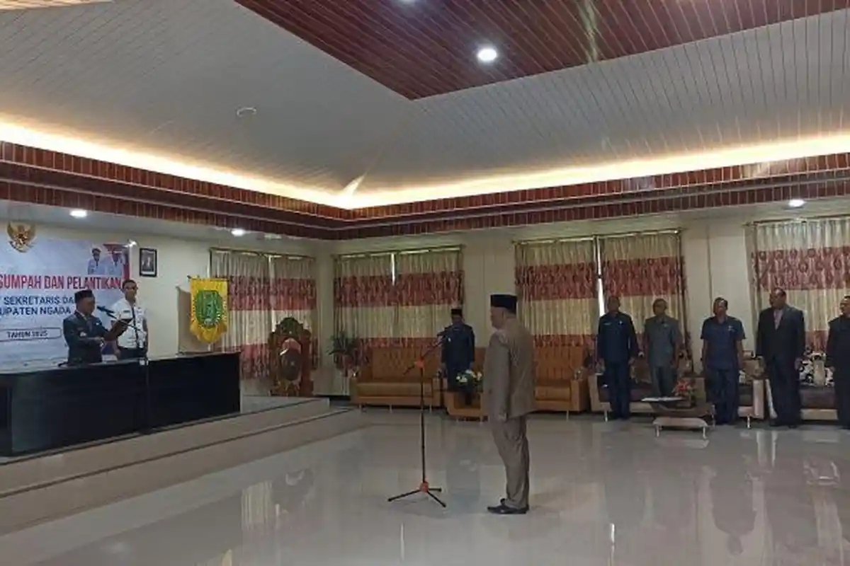 Jhoni Watu Jadi Penjabat Sekda Ngada, Bupati Ray Tekankan Loyalitas ASN