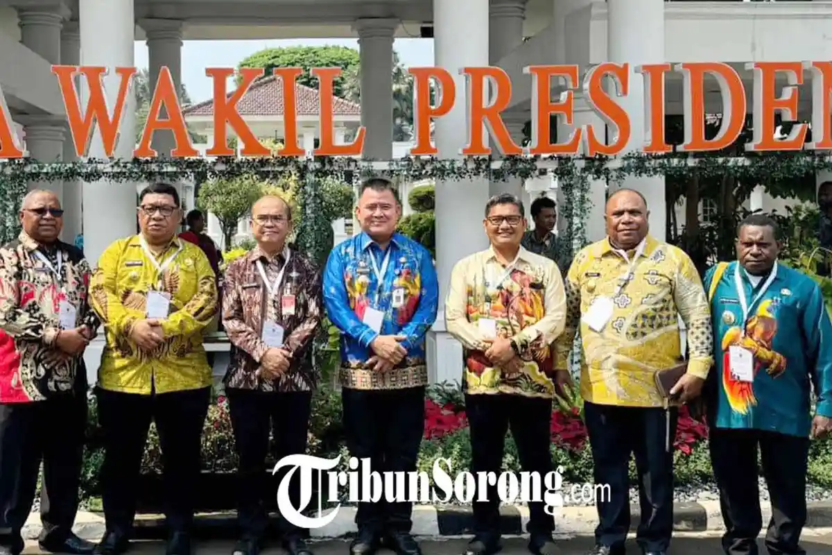 Begini Arahan Wapres Soal Percepatan Pembangunan dan Otsus Papua, Pj Wali Kota Sorong Hadir