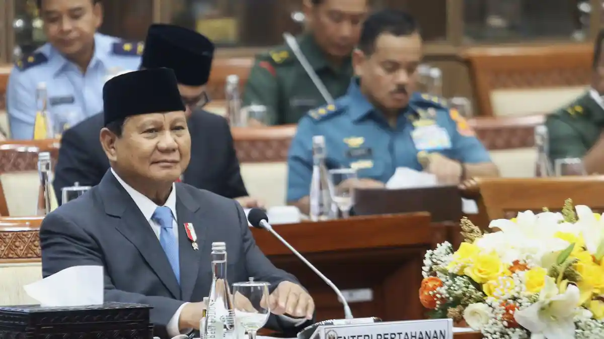 Rapat Terakhir dengan Komisi I DPR RI, Prabowo Subianto Minta Maaf atas Kinerjanya
