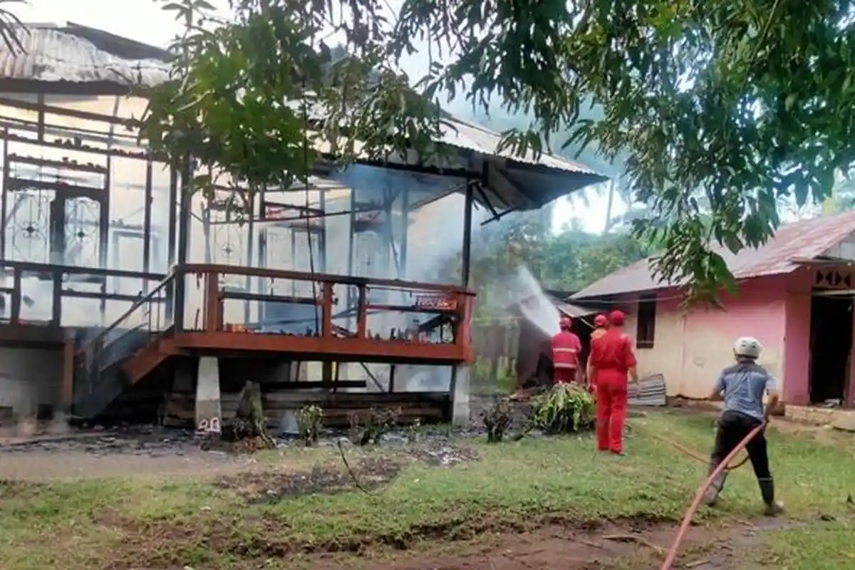 Daftar 37 Kejadian Kebakaran di Minut Tahun 2025, Terakhir Rumah Semi Permanen di Desa Kaasar