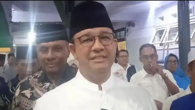 anies-baswedan-usai-menemui-pengasuh-ponpes-al-qodiri.jpg