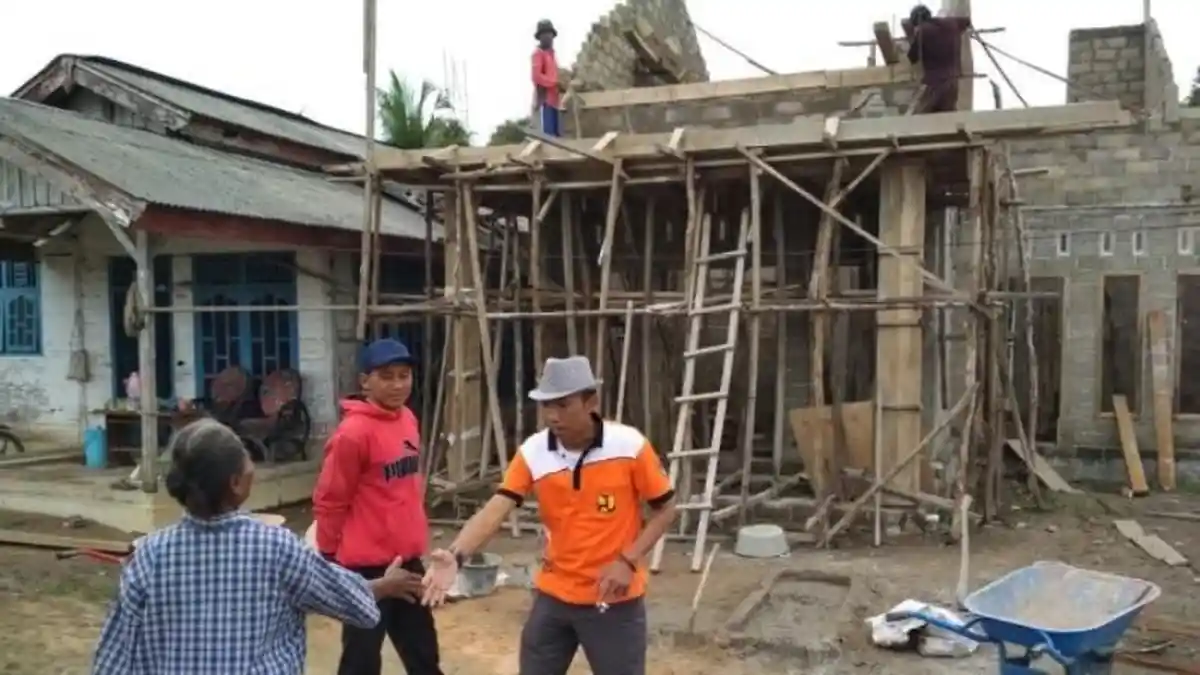 Pemkot Metro Bantu Bedah Rumah 7 Warga Tahun 2024