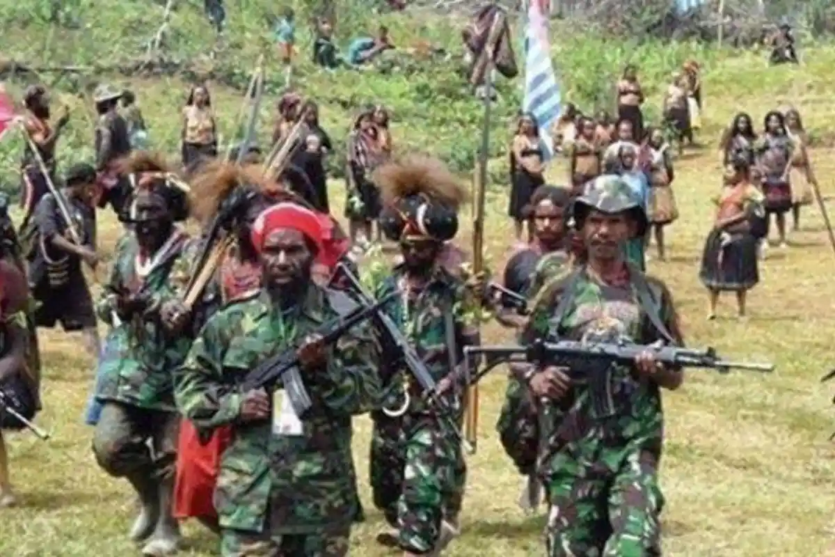UPDATE KKB PAPUA Makin Brutal Tembaki 2 Prajurit TNI Kirim Logistik, Aksi Balas Dendam Kian Beringas