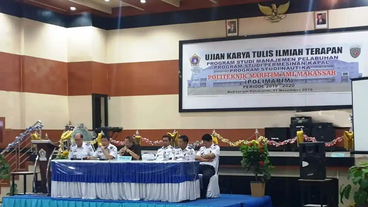 229 Taruna Tingkat Akhir Polimarim Ujian Karya Tulis Ilmiah Terapan, Segini yang Raih Nilai A? - taruna-taruni-tingkat-akhir-polimarim-ami-makassar-mengikuti-ujian-karya-tulis-ilmiah-3.jpg