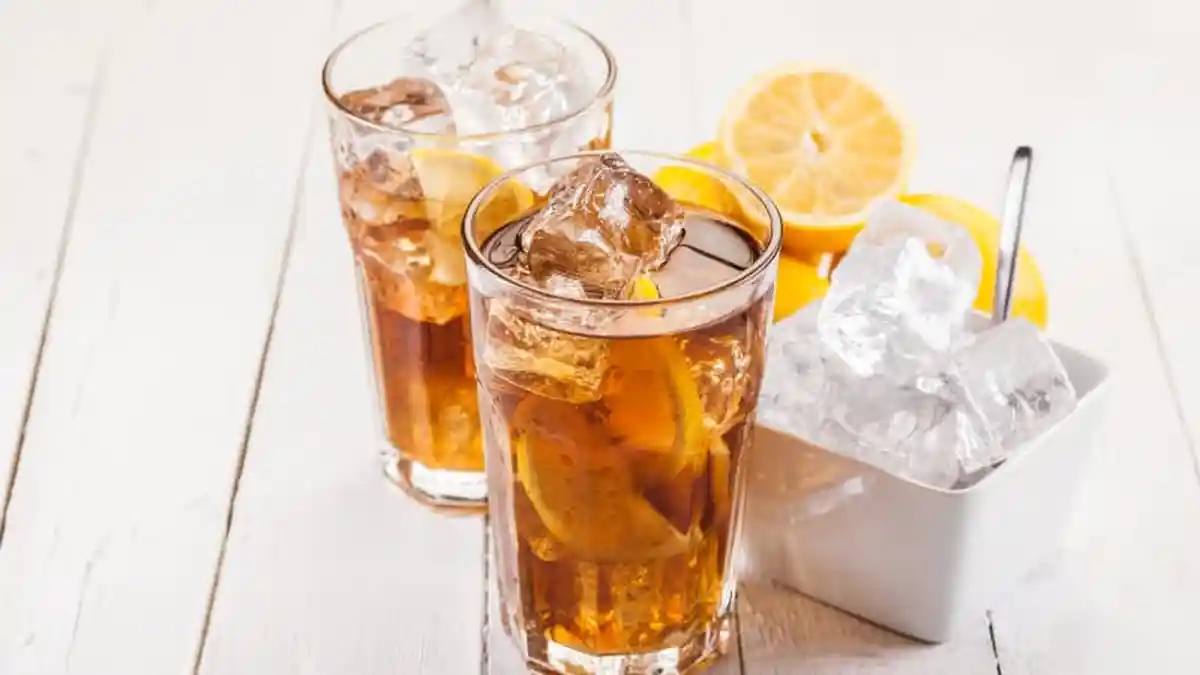 Minum Es Teh Manis Terlalu Sering Tak Baik Untuk Kesehatan, Ini Bahaya yang Mengintai