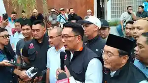 Ridwan-Kamil-saat-hadiri-dukungan-dari-Relawan-Pasukan-Jalak.jpg