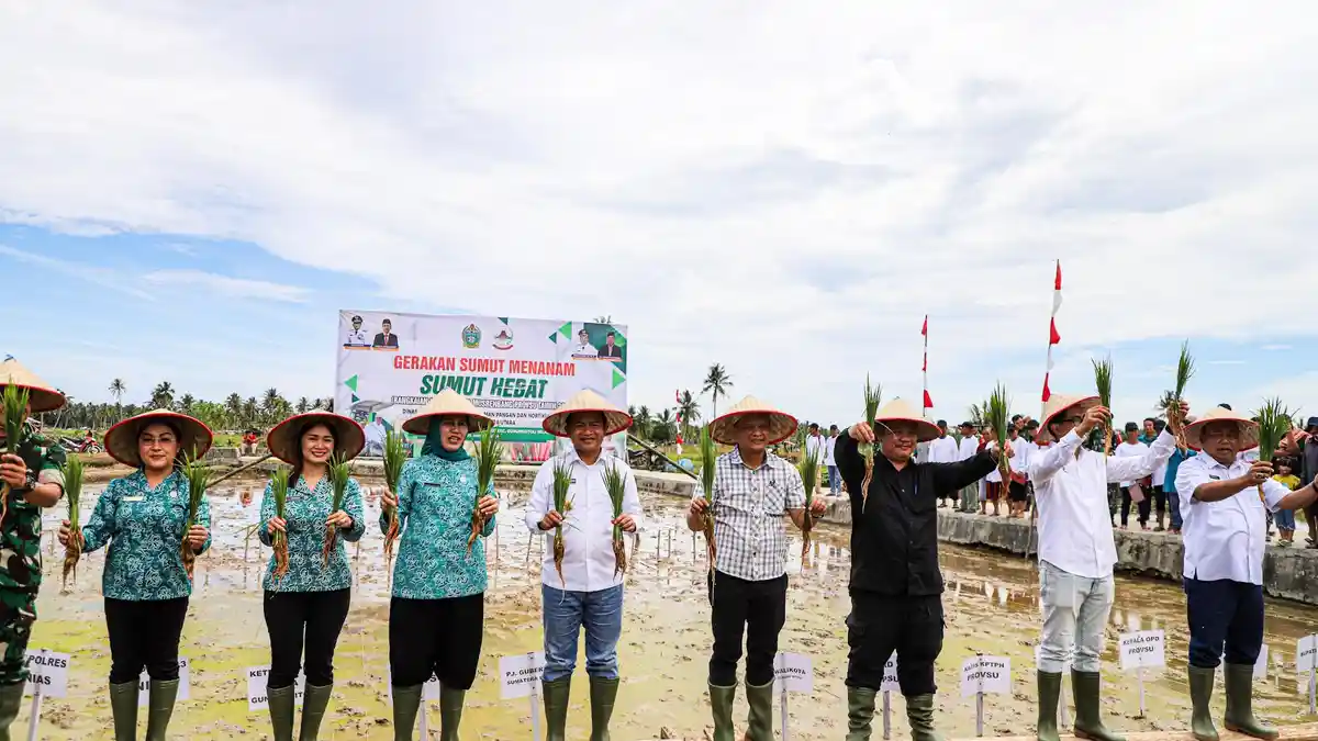 Pj Gubernur Sumut Ajak Masyarakat Kepulauan Nias untuk Menanam Komoditas Pertanian, Ini Alasannya