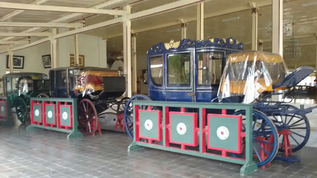 Pihak Anglingkusumo Kecam Paku Alam Buka Paksa Museum Kereta Kencana