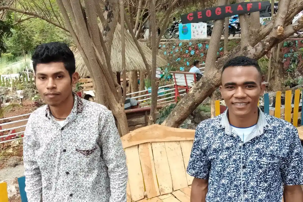 Mahasiswa Jurusan Geografi Undana Sulap Tempat Pembuangan Sampah Jadi Tempat Santai Menarik