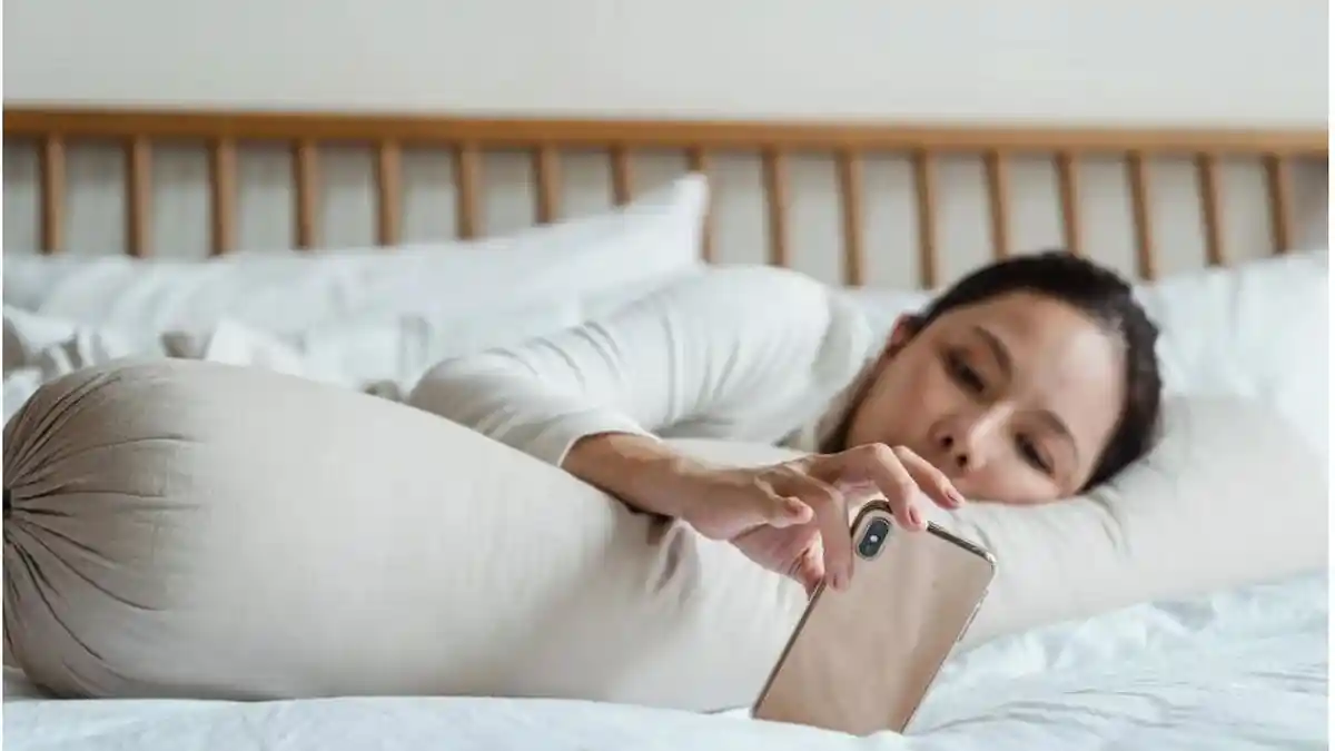 6 Zodiak yang Dikenal Pemalas Tulen, Taurus Gemar Rebahan di Sofa