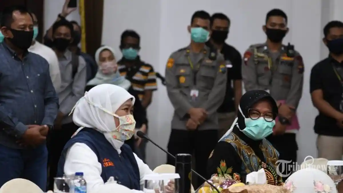 Khofifah Buka Suara soal Masalah Mobil PCR yang Sebabkan Risma Ngamuk, Singgung Angka Kematian PDP