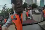 Aksi-Petugas-Dishub-Pada-Pengemudi-Acungkan-Jari-Tengah-Disayangkan-Disebut-Malah-Seperti-Preman.jpg