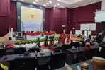 Tarian-Makappu-dari-Sanggar-Vova-tampil-mengawali-rapat-paripurna-Hari-Jadi-ke-21-Pasangkayu.jpg