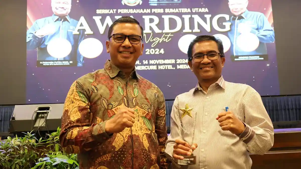 Raih Sahabat Pers Award 2024, Pjs Bupati Toba: Pers Mitra Pemerintah dalam Membangun Kabupaten Toba