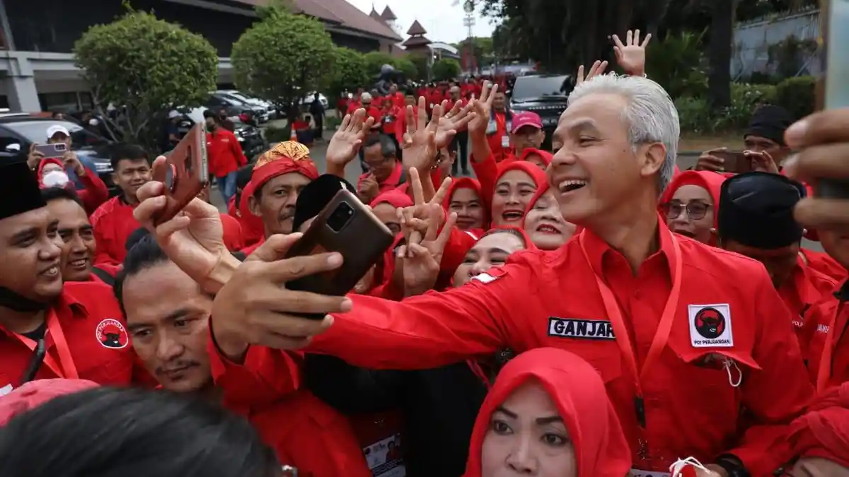 Ihwal Kejutan Megawati di HUT ke-50 PDIP, Puan dan Hasto Singgung Capres, Ganjar: Saya Tidak Tahu