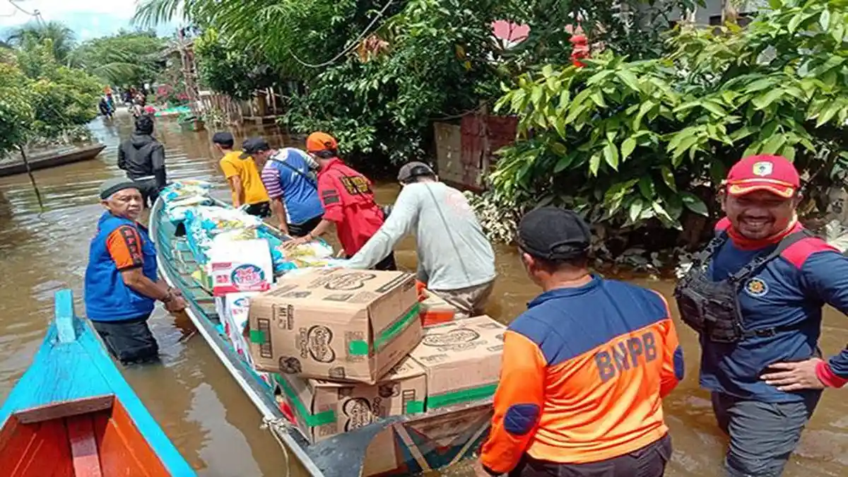 Banyak Warga yang Mengungsi Secara Mandiri Dampak Dari Banjir di Sintang