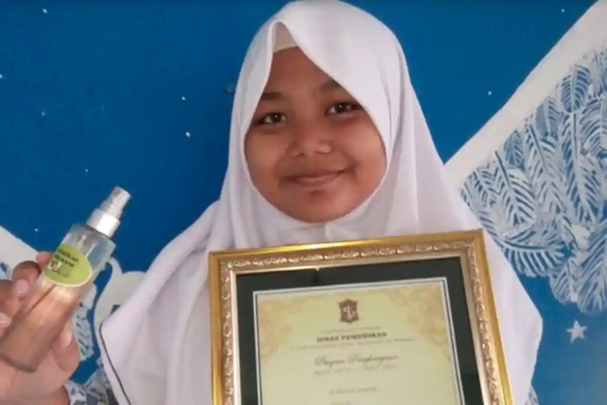 Mangsir, Obat Keputihan Karya 2 Siswa SMPN 18 Surabaya, Berbahan Ekstrak Kulit Manggis & Daun Sirih