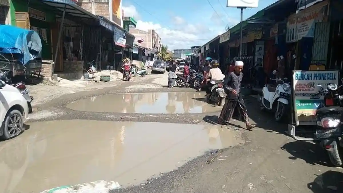 Prakiraan Cuaca Mamuju Tengah 4 Agustus 2022: Waspada Hujan Lebat Siang Hari