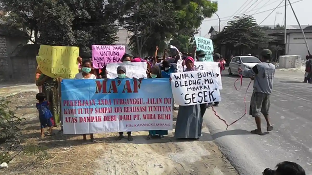Duduki Lokasi Penambangan, Massa Ajukan 5 Tuntutan