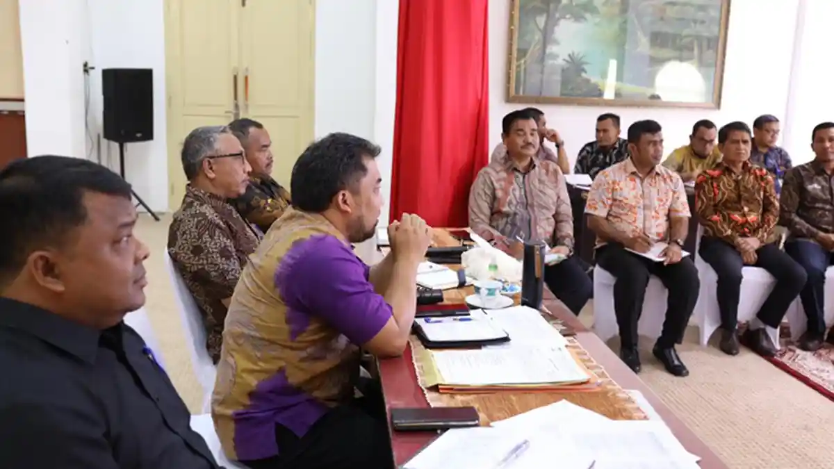 Pj Bupati Aceh Besar Minta Seluruh OPD Tingkatkan Kinerja