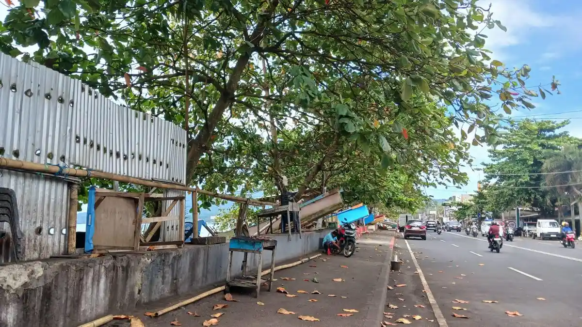 Prakiraan Cuaca Manado Minggu 25 Oktober 2026: Berawan Pagi, Cerah ...