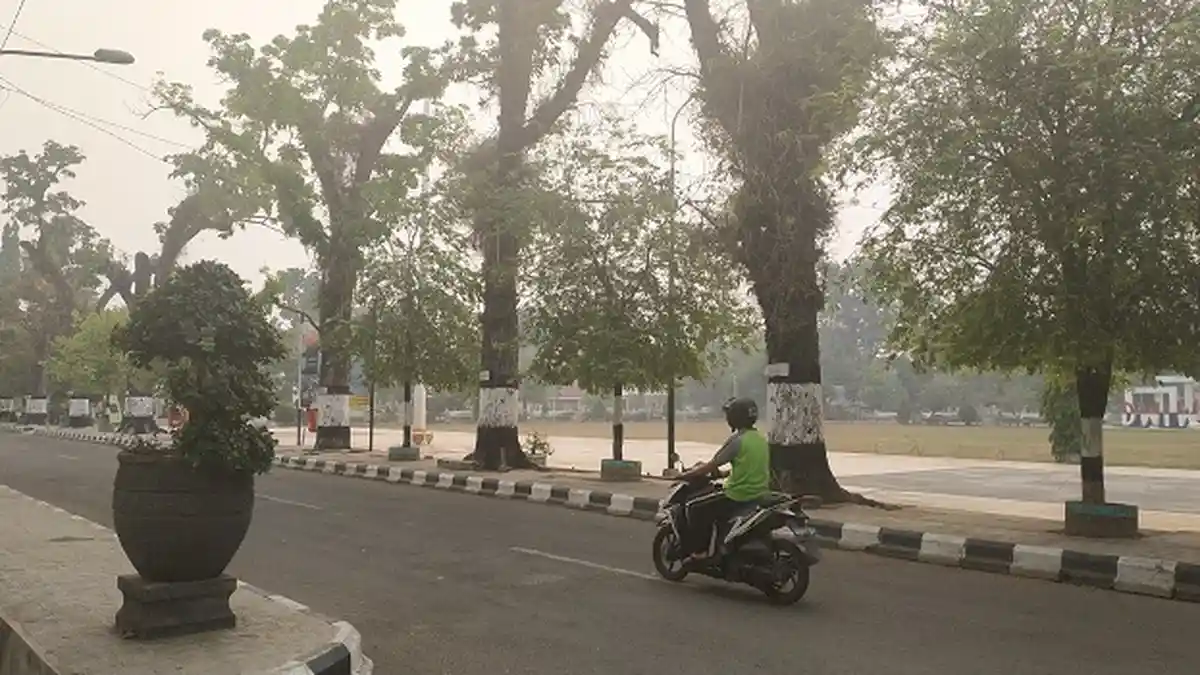 TERPARAH! Kabut Asap Saput Kota Barabai Hari Ini, Begini Imbauan Dinkes HST