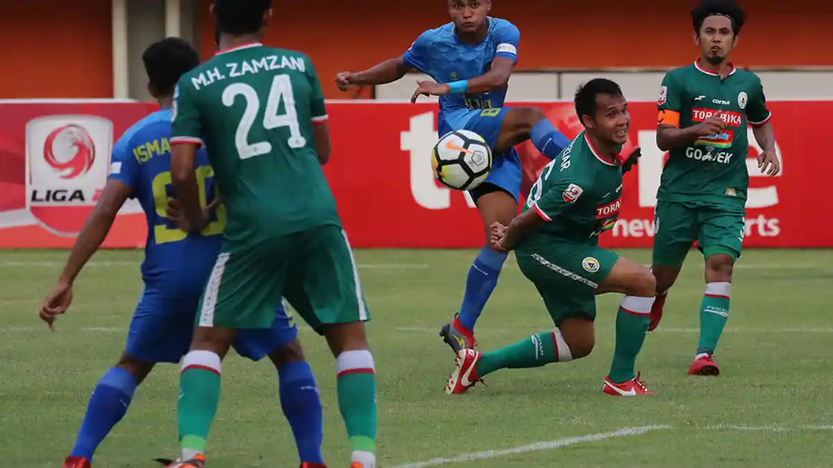 Foto-foto Laga PSS Sleman Melawan PSIM Yogyakarta - pss-sleman-vs-psim-yogyakarta_20181011_120649.jpg