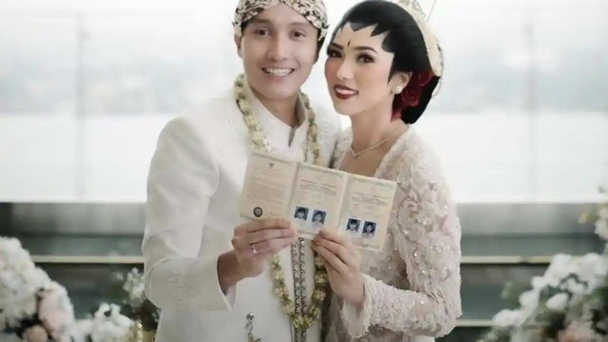 Tahun 2020 Penuh Cinta, Isyana Sarasvati hingga Adipati Dolken, Pernikahan Selebriti Curi Perhatian