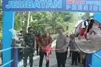 Jembatan-Merah-Putih-di-Desa-Tohkuning-Karanganyar-akhirnya-diresmikan.jpg
