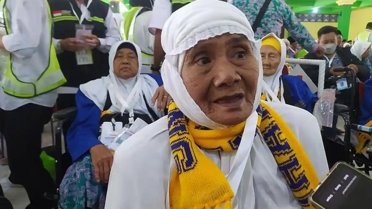 Mbah Suminah Jadi Jemaah Calon Haji Tertua Embarkasi Solo, Berumur 103 Tahun dan Masih Bugar