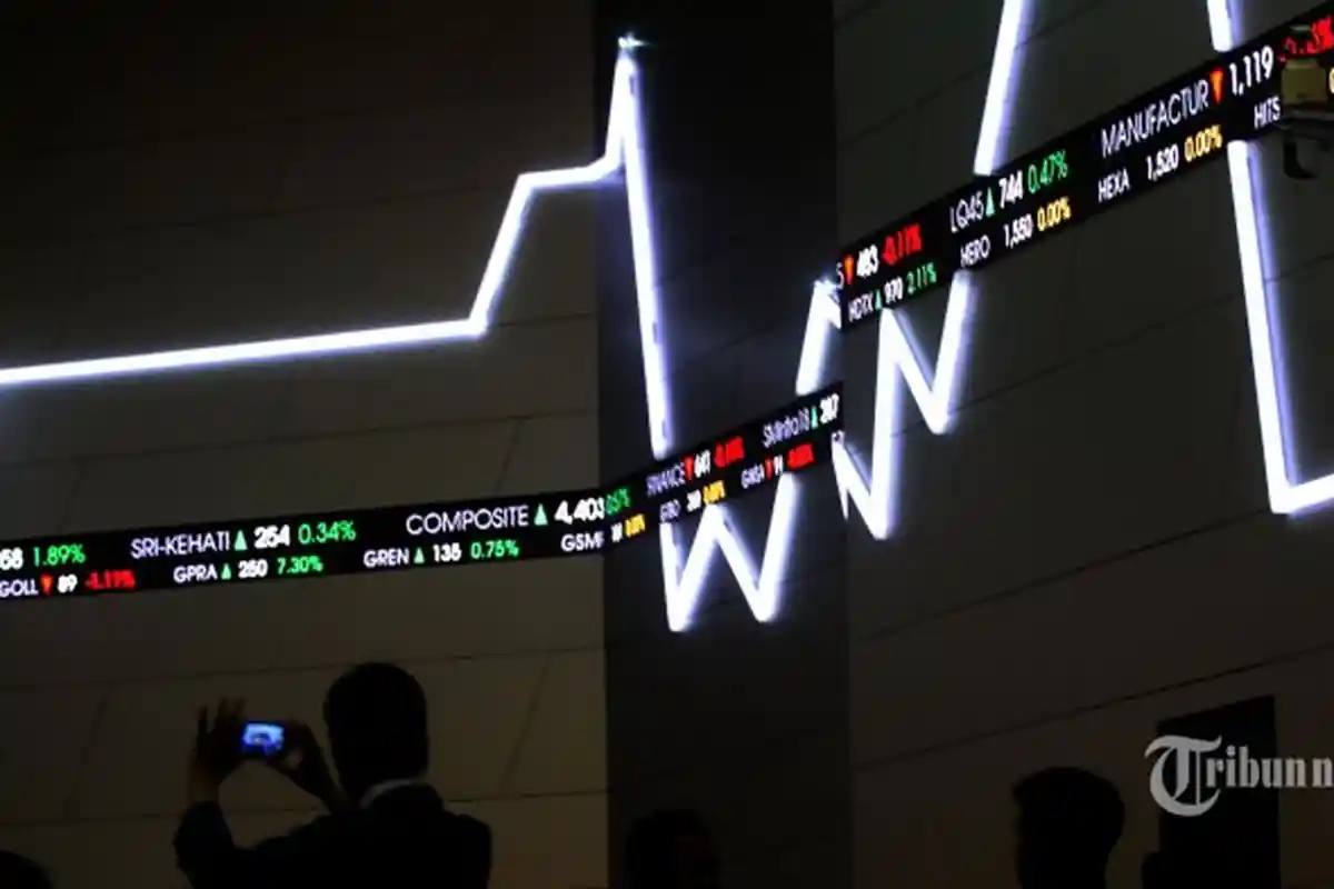 IHSG Hari Ini Turun 0,72 Persen