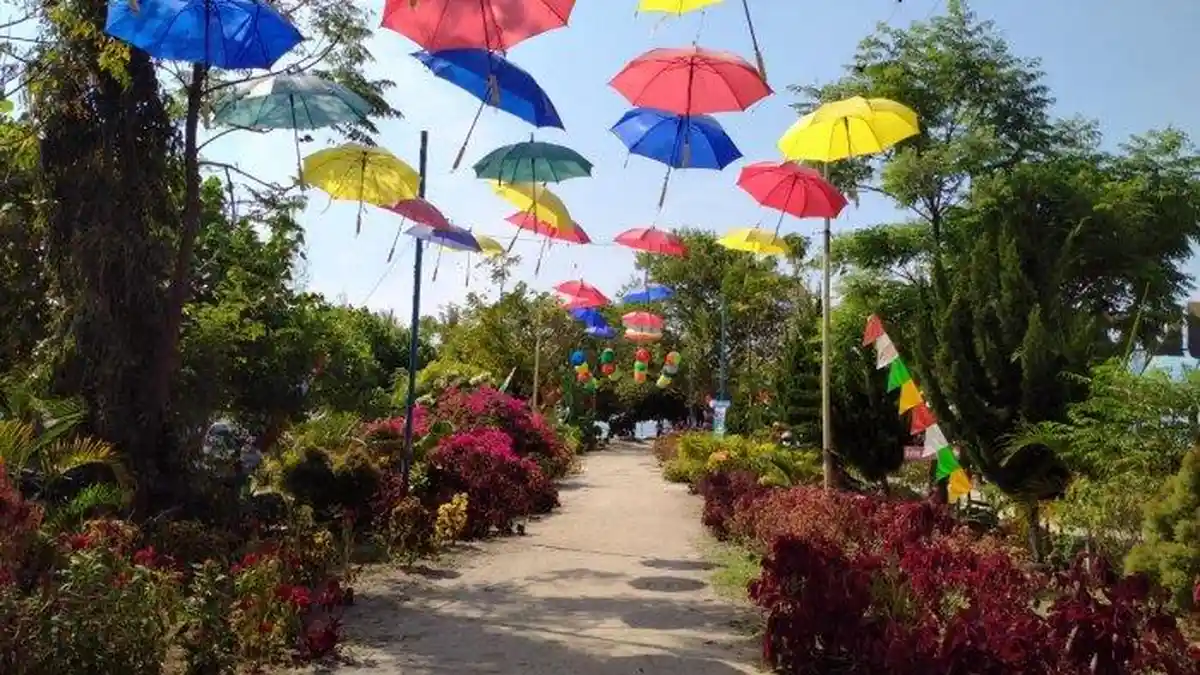Tawarkan Pemandangan yang Eksotis, Intip Keunggulan Pantai Batu Hoda di Samosir