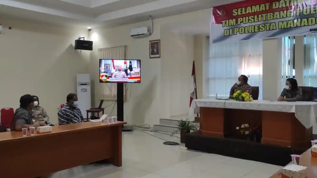 Kunjungi Polresta Manado Puslitbang Polri Nilai Kinerja Para Personel