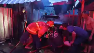 ANEH-Niat-Bakar-Sampah-di-Gianyar-Berujung-Mobil-Avanza-yang-Terbakar.jpg