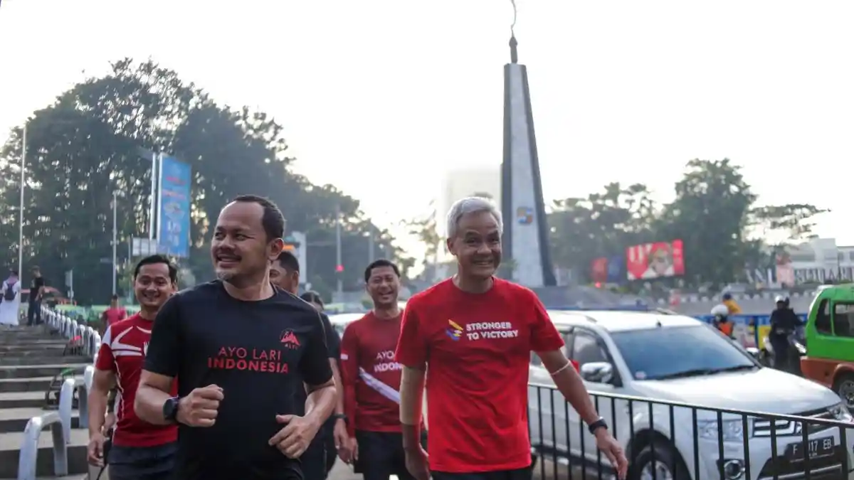 Bima Arya Ajak Ganjar Pranowo Olahraga Lari Pagi Keliling Kebun Raya Bogor
