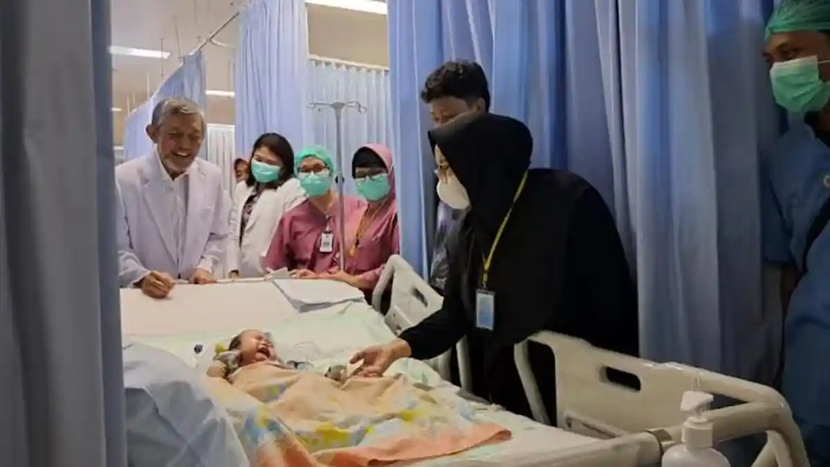 RSUD dr Iskak Tulungagung Terus Memantau Kondisi Bayi Kembar Siam Pascaoperasi