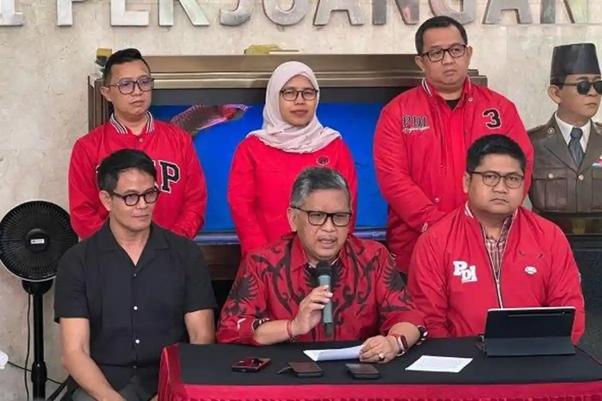 Seperti Roy Suryo, Hasto Klaim Kantongi Bukti Algoritma Sirekap, Suara Ganjar Dikunci di 17 Persen