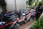 20131225_153312_kpk-sita-puluhan-motor-akil-mochtar.jpg