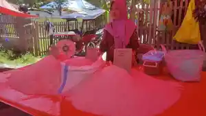 Penjual-beras-di-Bone-Bolango-Gorontalo-Sabtu-0932024.jpg